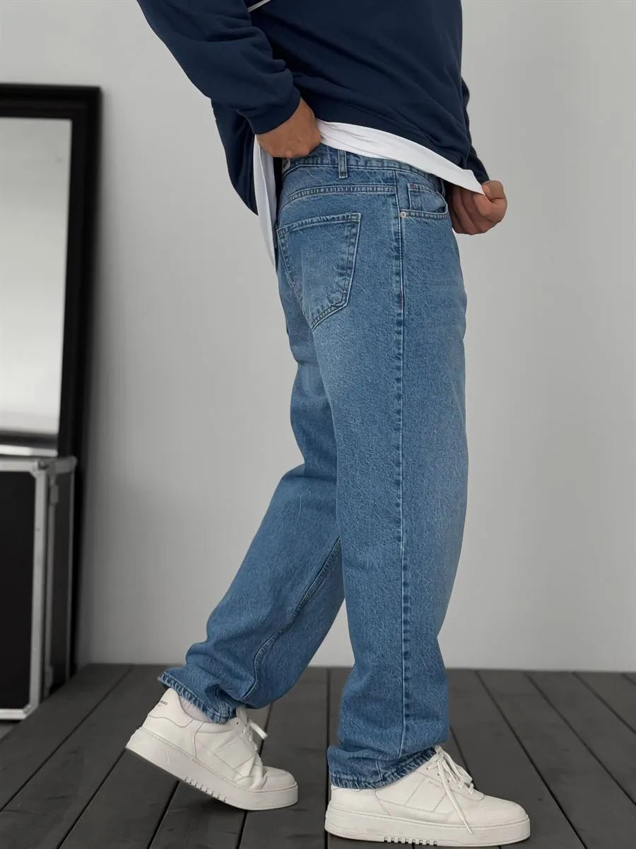 LOOSE FIT JEANS – MID BLUE WASH