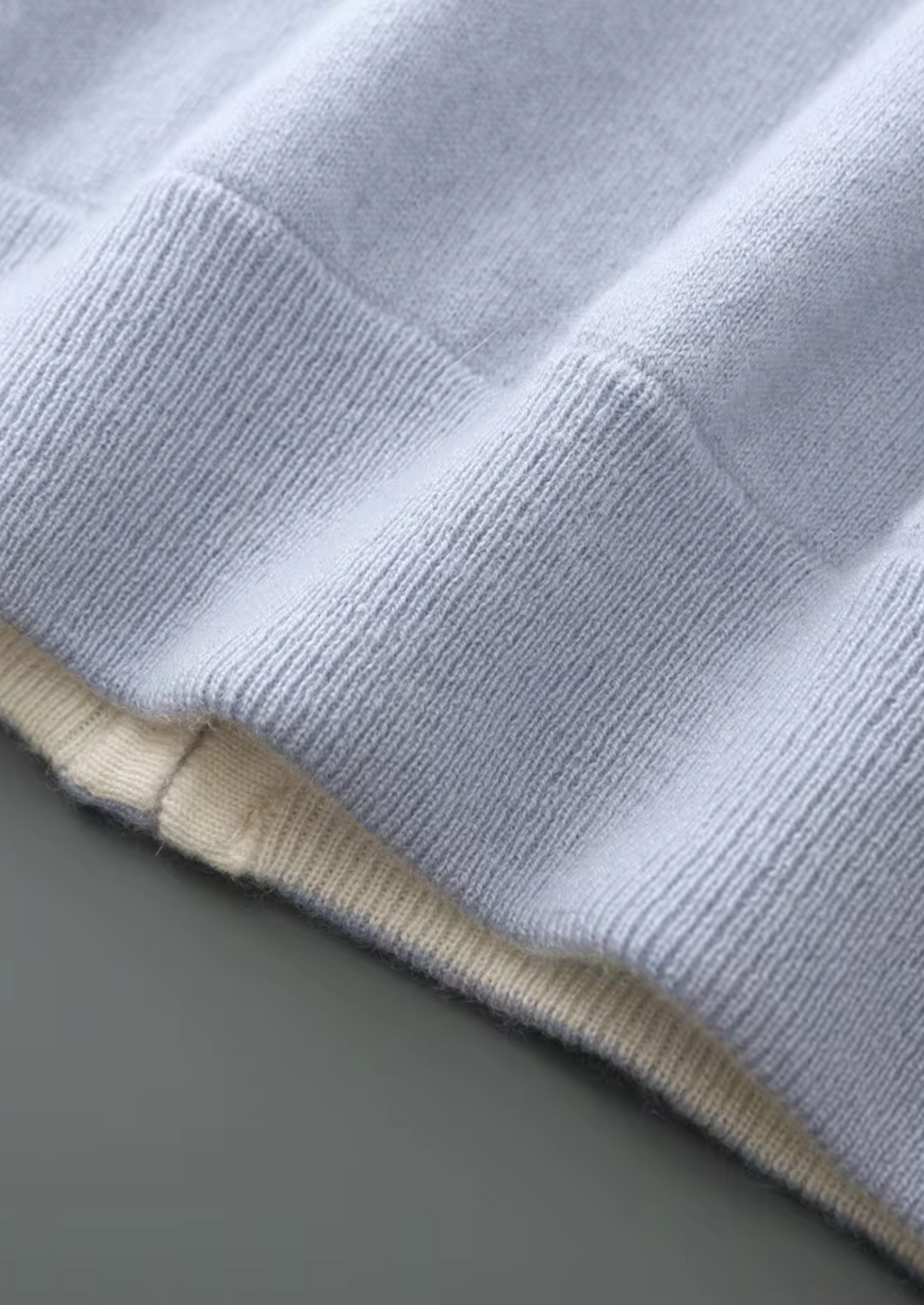 WOOL ZIP CARDIGAN