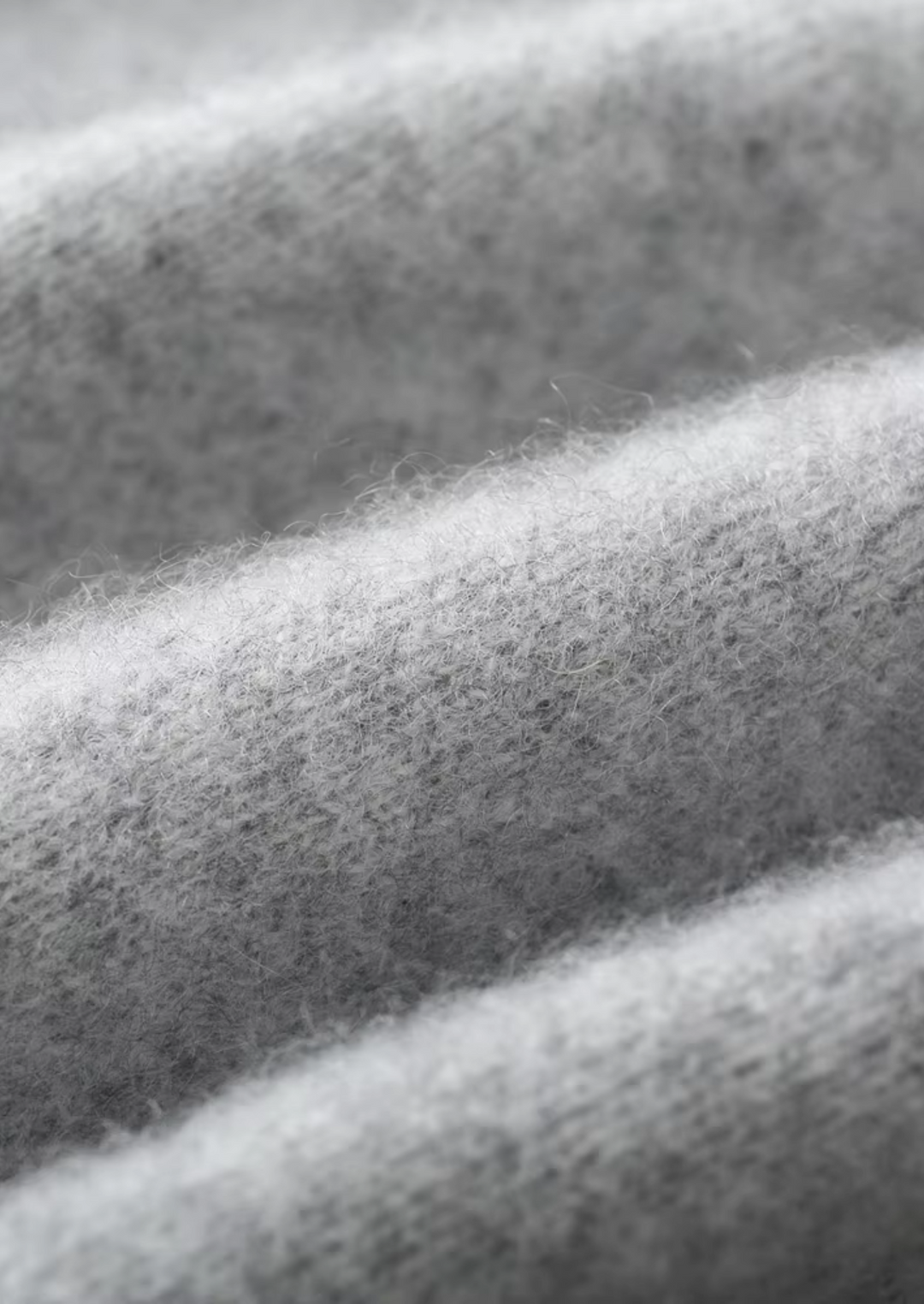 WOOL V-NECK CARDIGAN