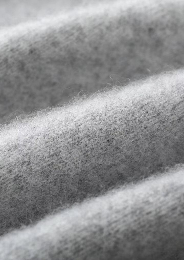 WOOL V-NECK CARDIGAN